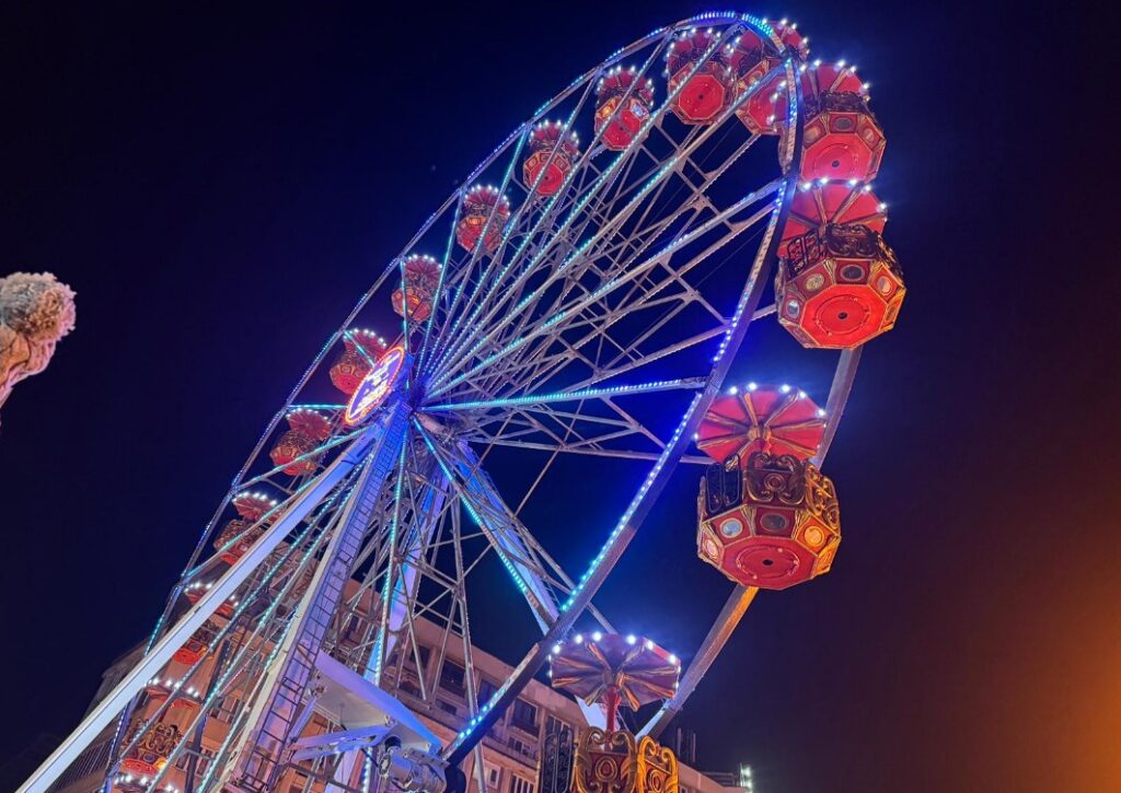 roata panoramica - Sursa de Vest