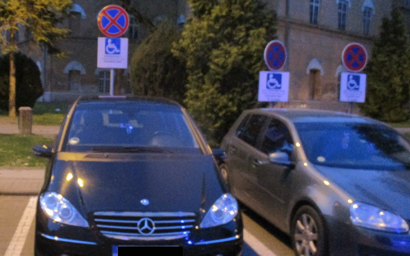 masini-parcate3 - Sursa de Vest