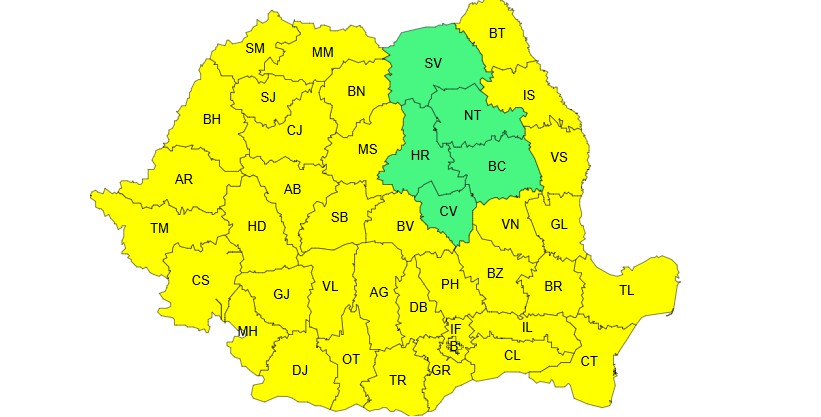 Color map of Romania's counties with most counties in yellow; three central counties are shaded green to stand out (regional grouping)
