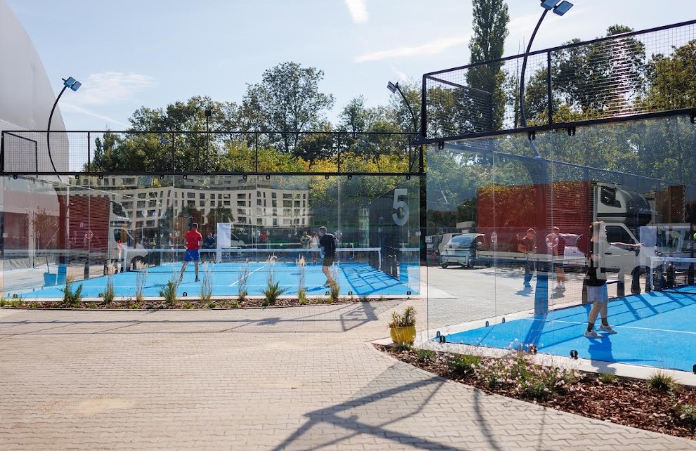 Șase terenuri de padel în centrul Timișoarei! Padel Center a inaugurat o nouă bază sportivă